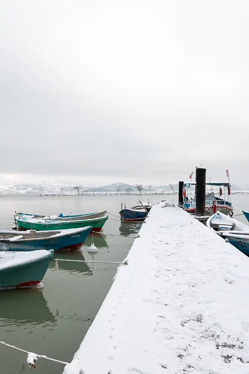 snowy shoreline frozen lakefront & winter boats collection (100)